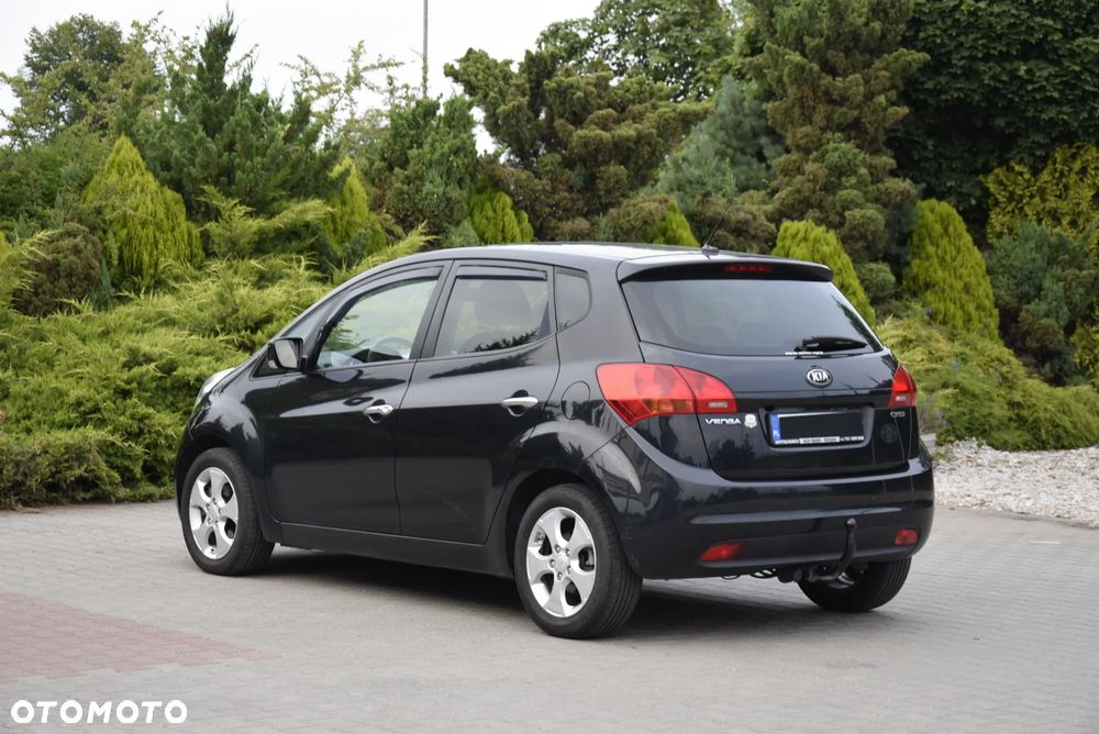 Kia Venga - 19