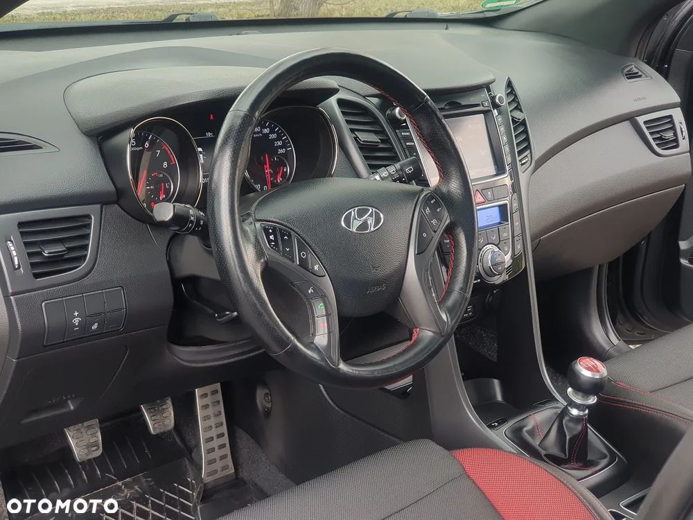 Hyundai i30 1.6 T GDI Turbo - 15