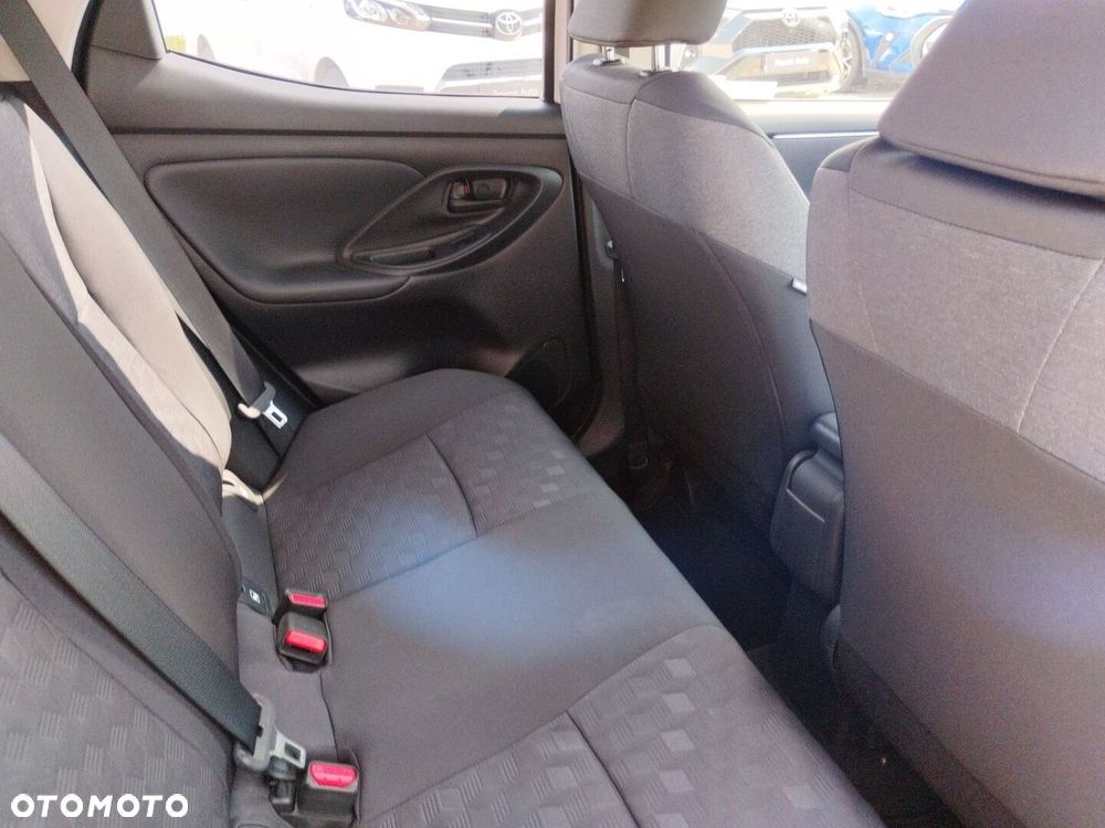 Toyota Yaris Hybrid 1.5 Style - 10