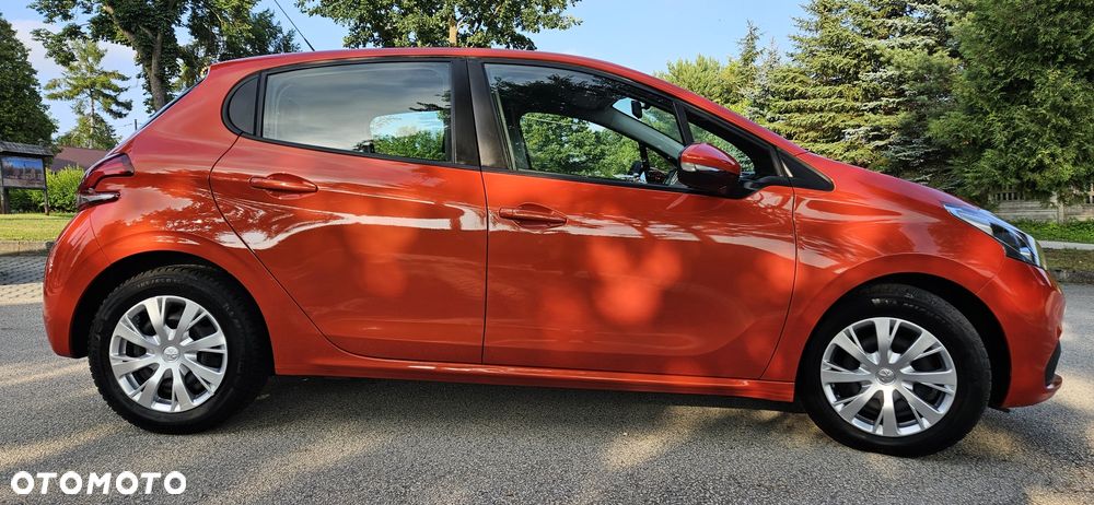 Peugeot 208 - 5