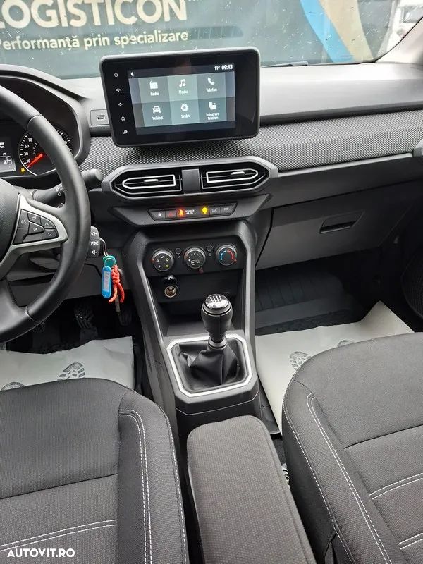 Dacia Logan TCe 90 MT5 Expression - 8