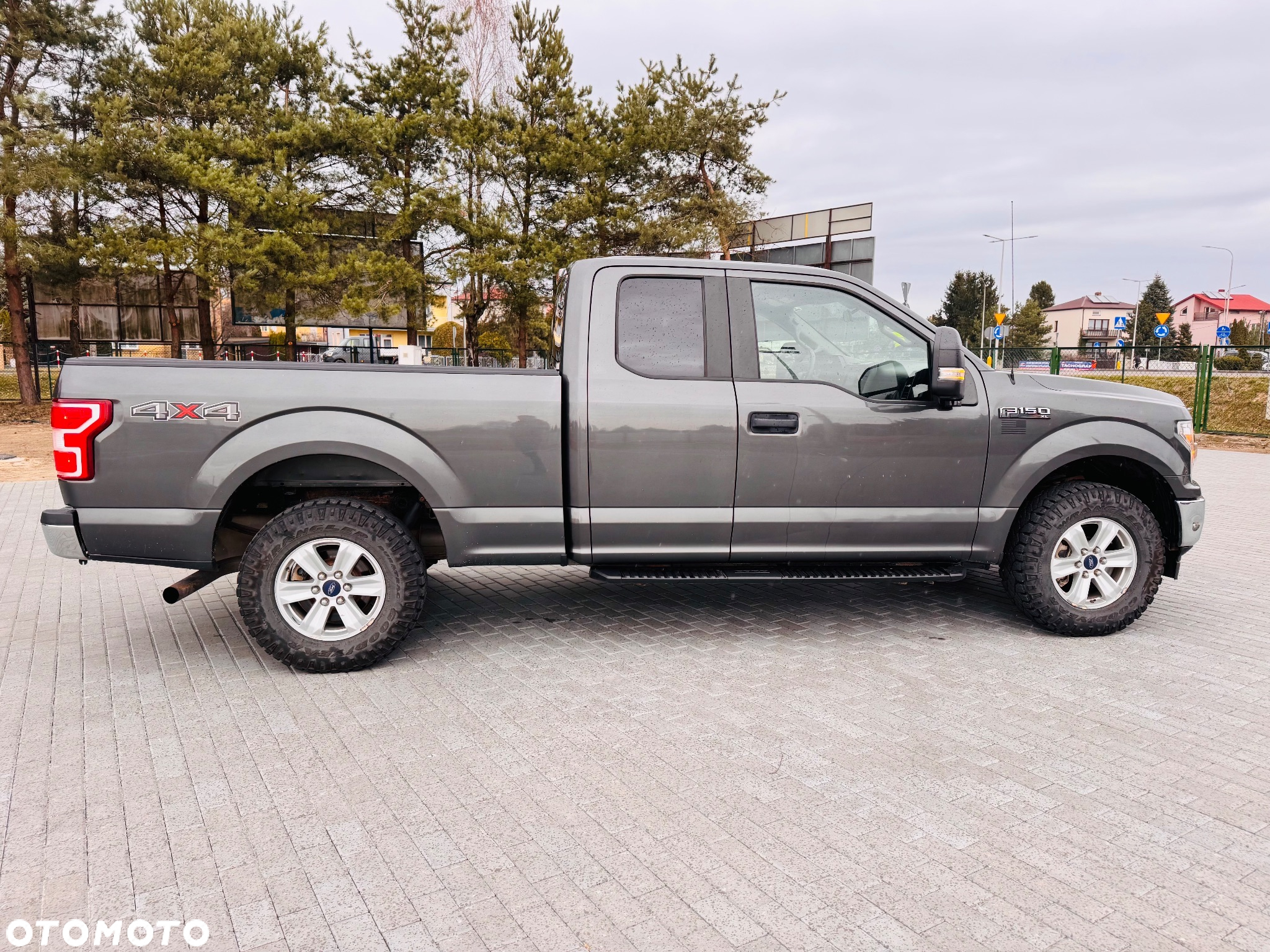 Ford F150 - 8
