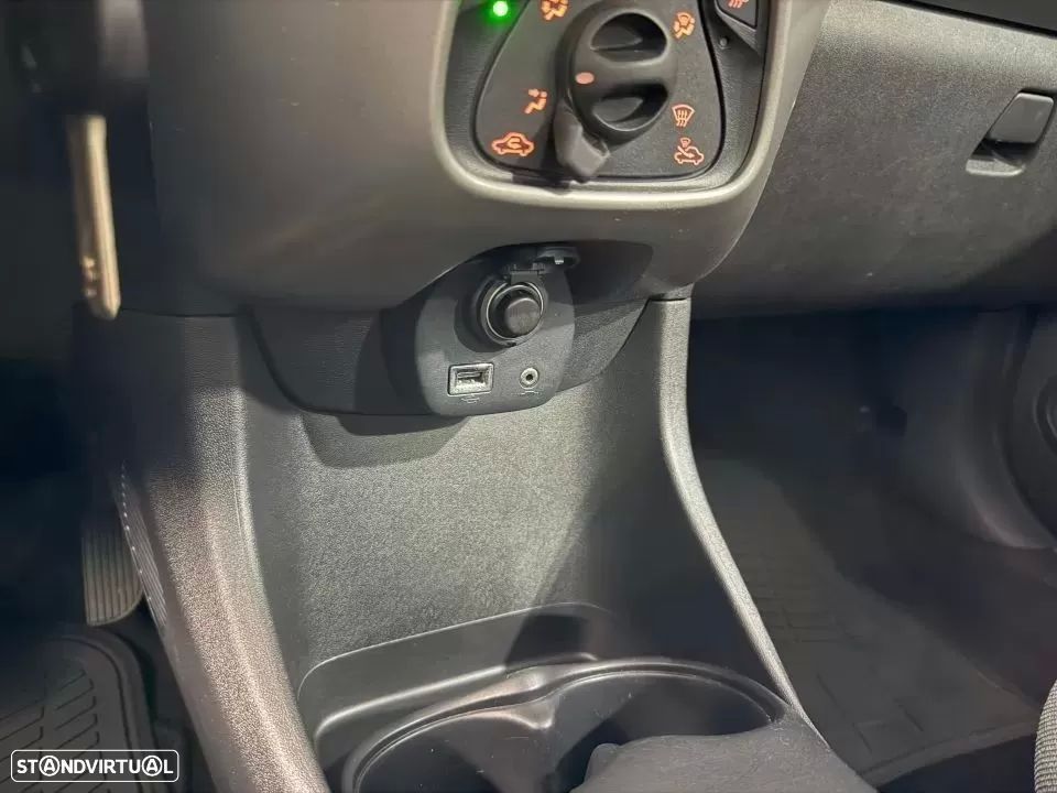 Peugeot 108 1.0 VTi Allure - 18