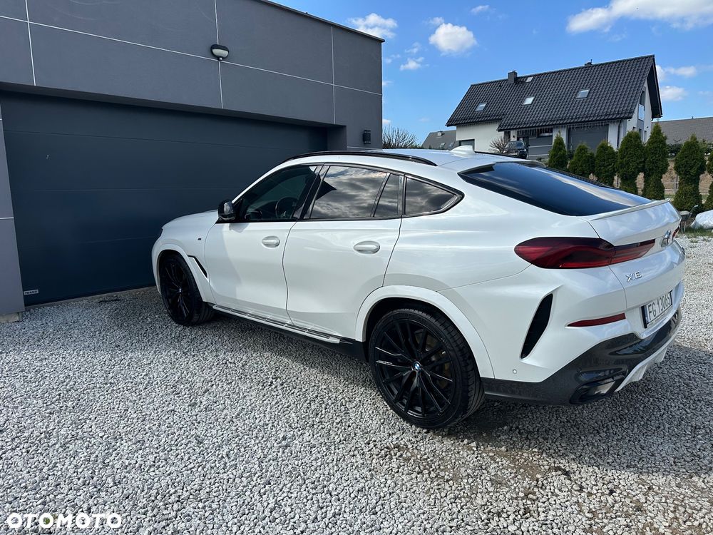 BMW X6M - 21