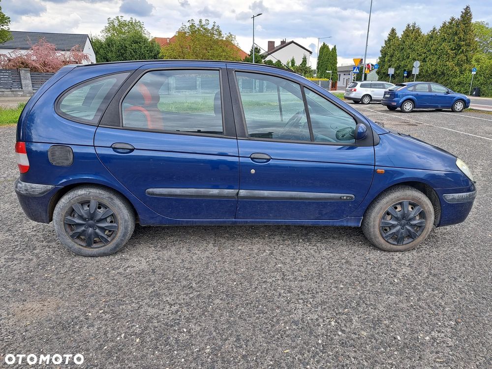Renault Scenic - 8