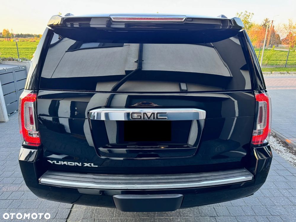 GMC Yukon Denali 6.2 XL - 11