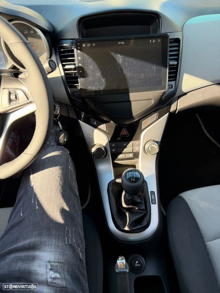 Chevrolet Cruze 1.6 LT - 33