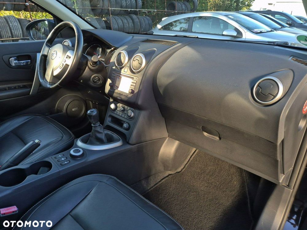 Nissan Qashqai+2 - 33