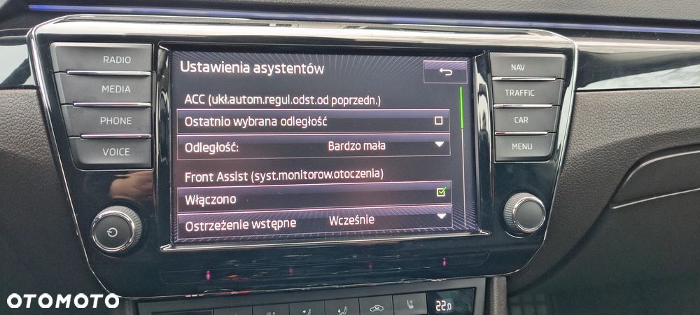 Skoda Superb 2.0 TDI DSG L&K - 14