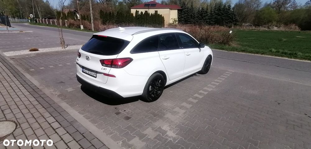 Hyundai i30 1.0 T-GDI YES - 6