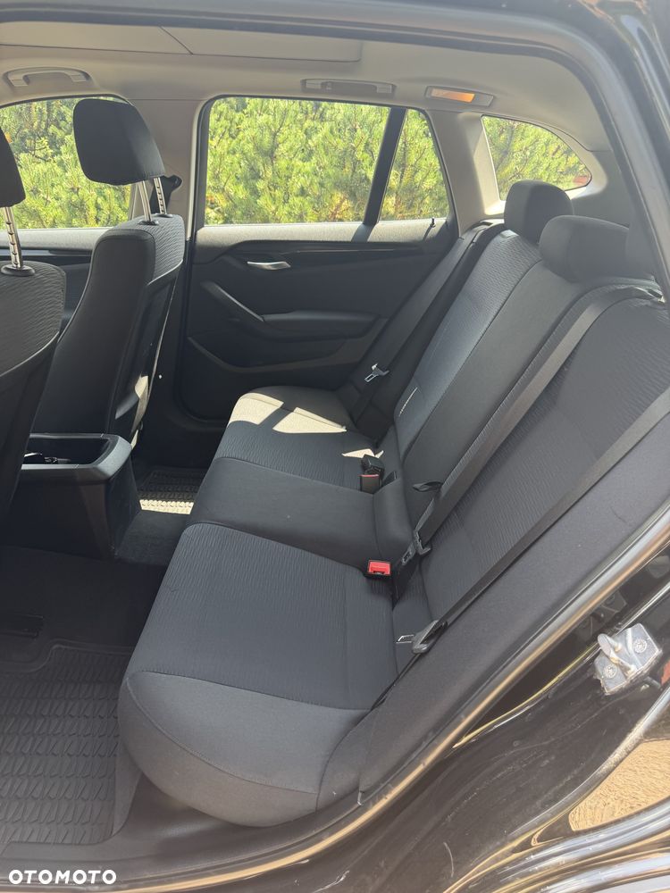 BMW X1 xDrive18d - 14