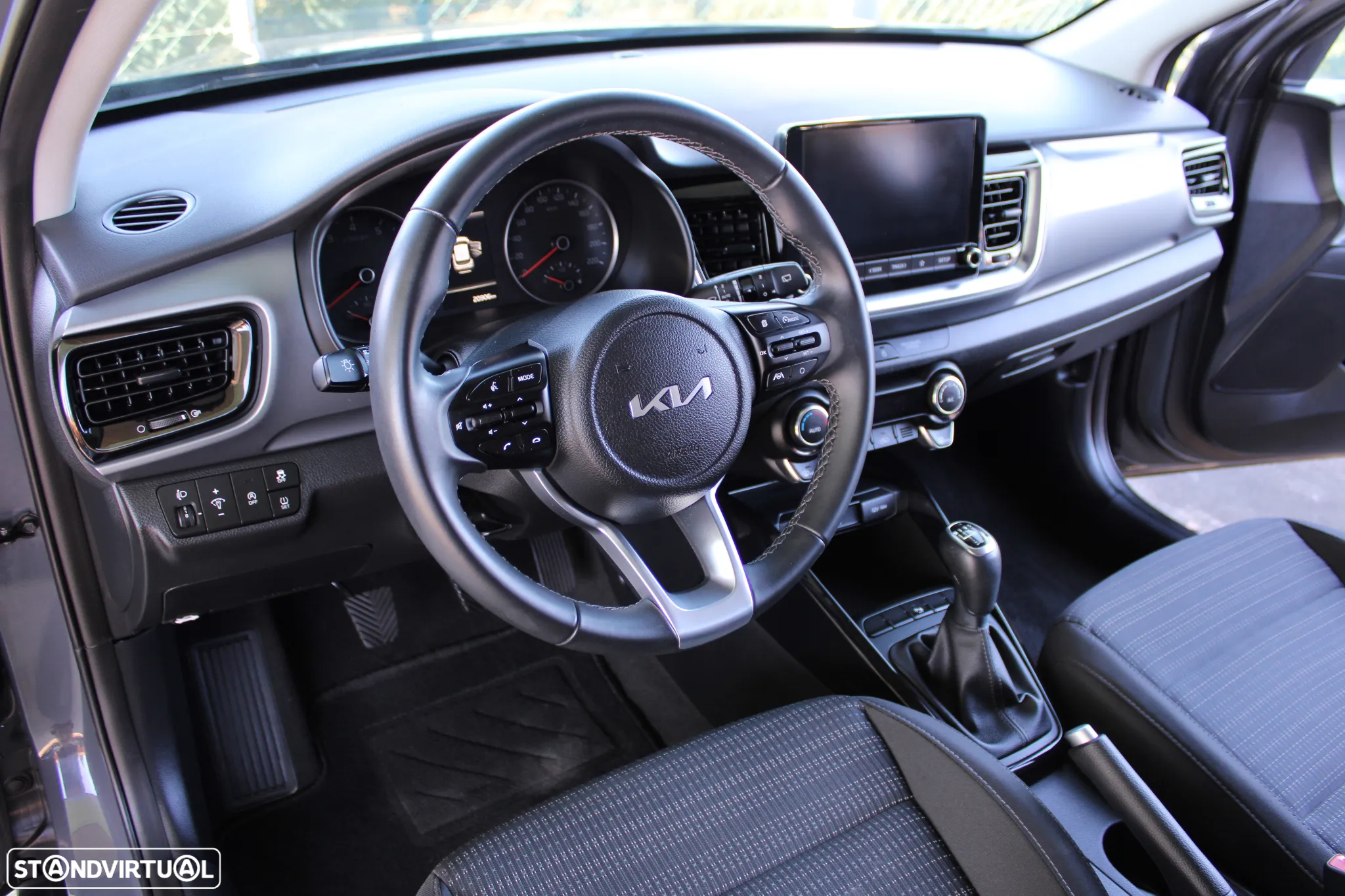 Kia Stonic 1.0 T-GDI Drive - 17
