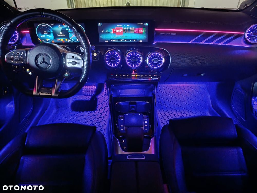 Mercedes-Benz CLA AMG 35 4Matic B AMG Speedshift 7G-DCT - 29