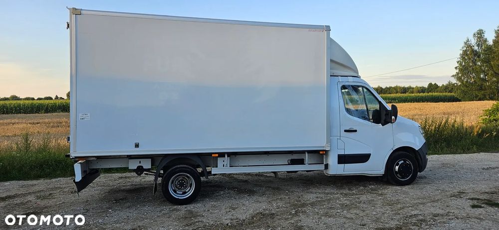 Nissan NV400 - 8