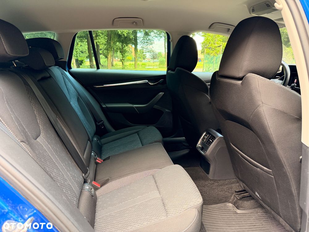 Skoda Octavia 2.0 TSI 4x4 Style DSG - 11