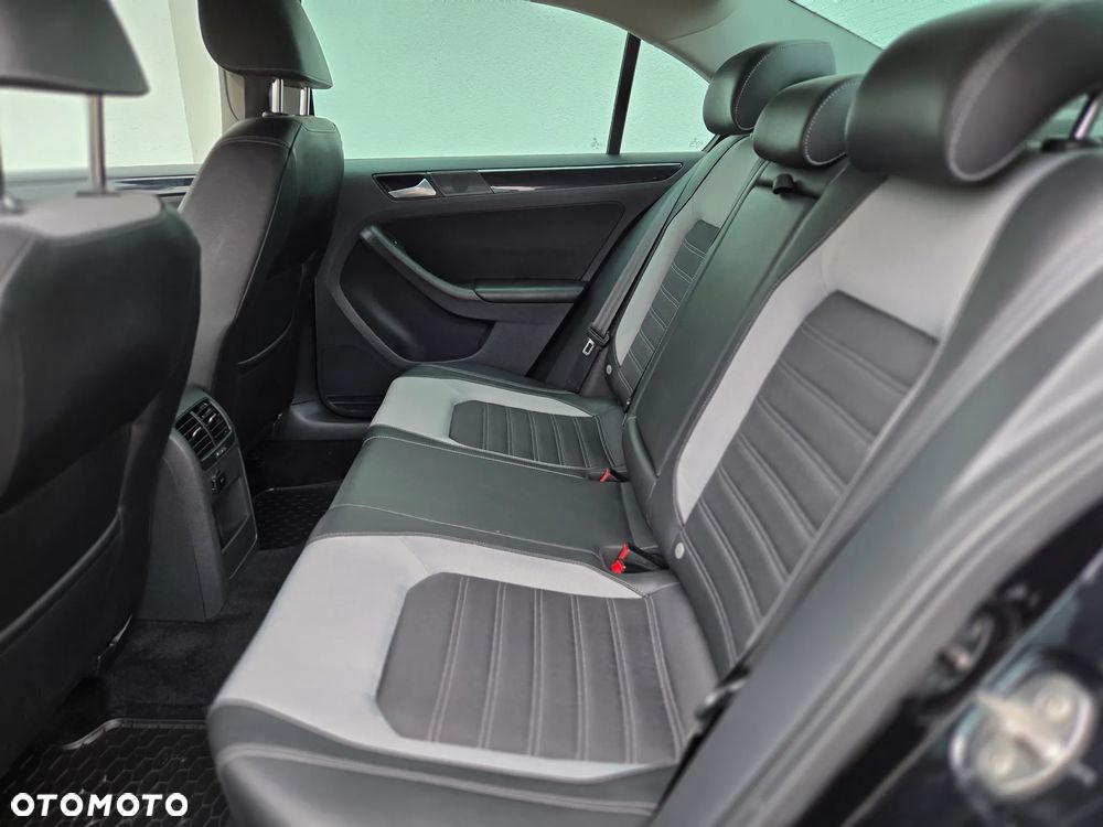 Volkswagen Jetta 2.0 TDI DPF BMT Highline DSG - 27