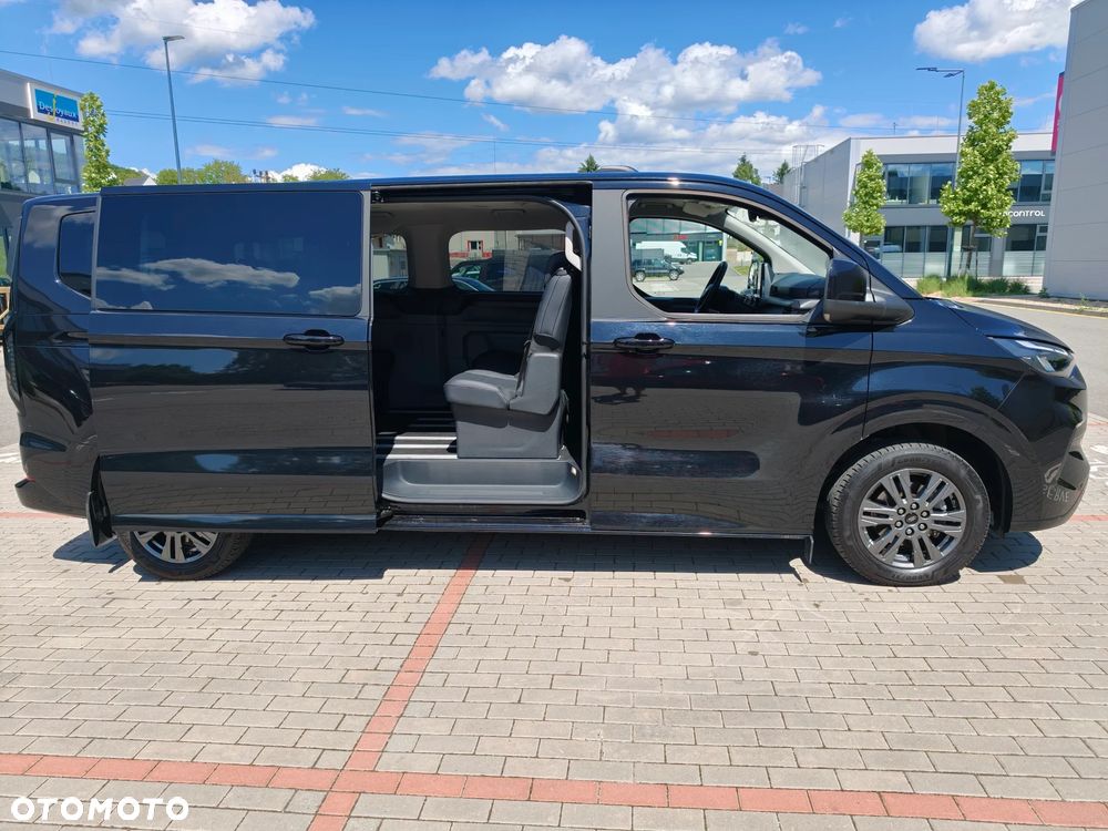 Ford Tourneo Custom 2.0 EcoBlue 320 L2 Titanium - 12