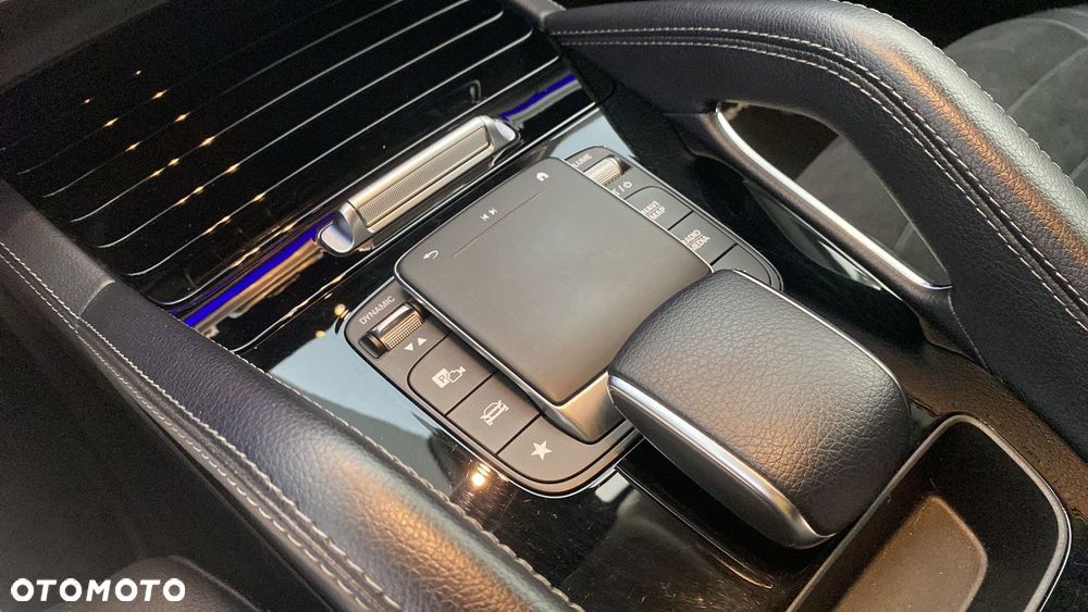 Mercedes-Benz GLE 300 d 4-Matic - 21