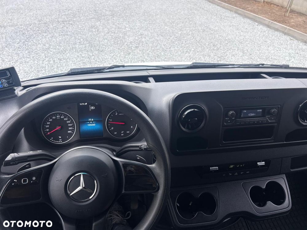 Mercedes-Benz Sprinter - 18