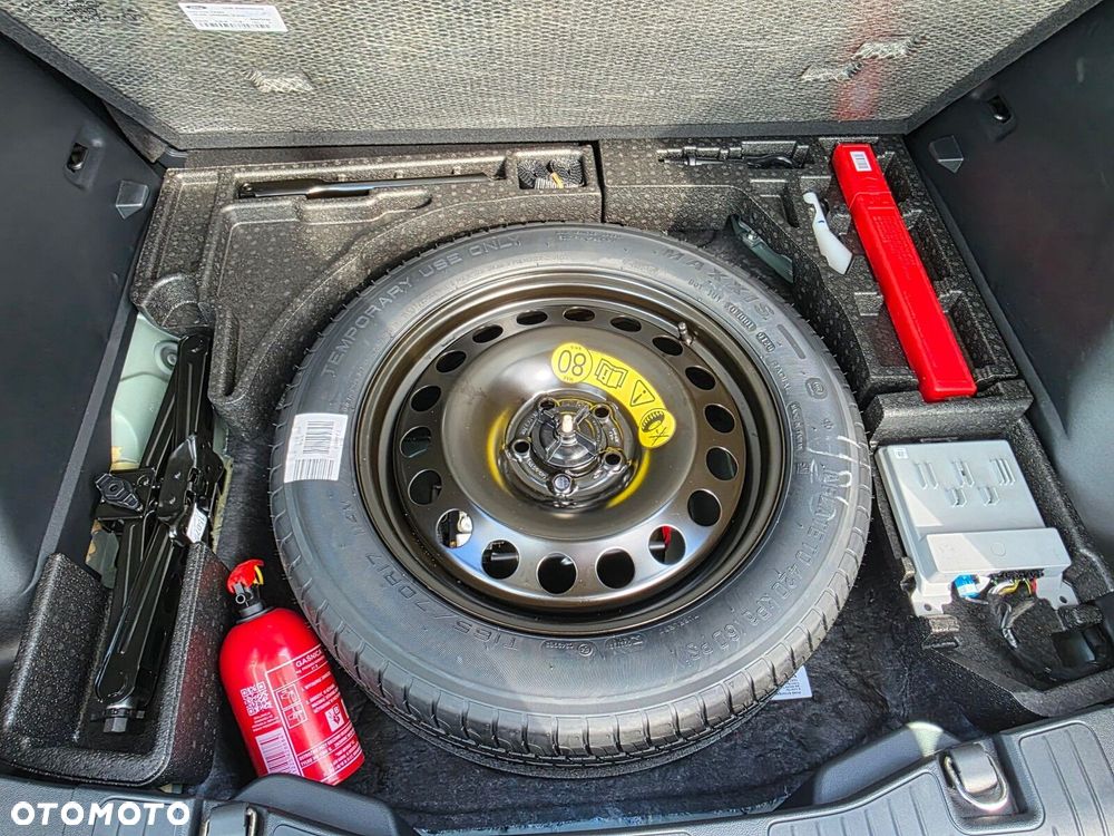 Ford Kuga - 37