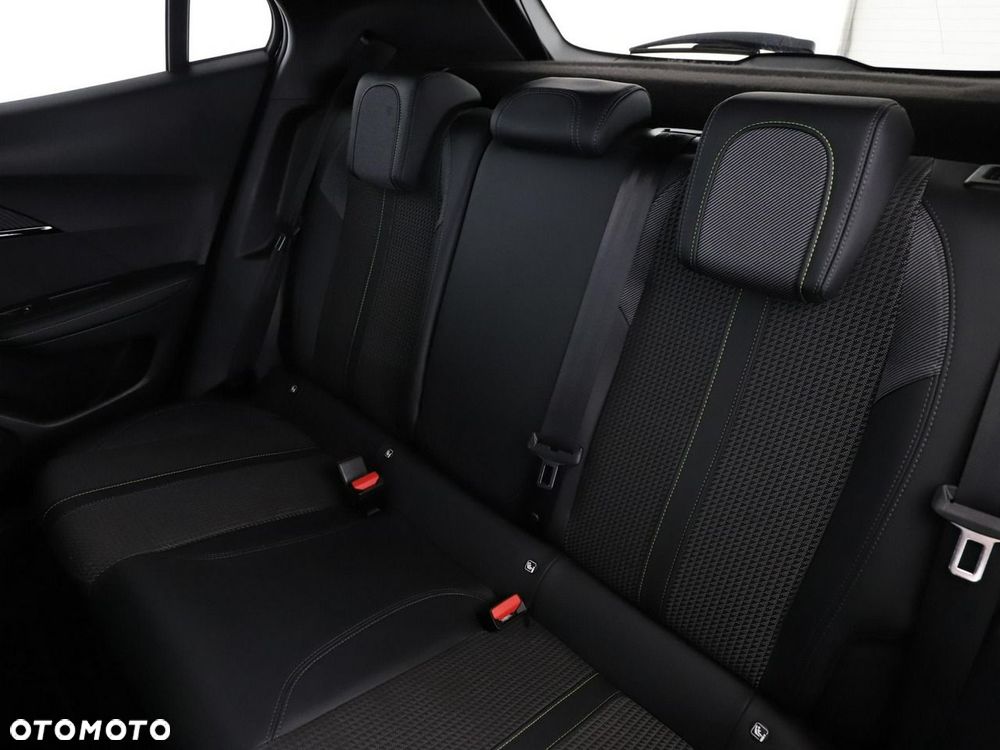 Peugeot 2008 PureTech 130 GT S&S EAT8 - 18