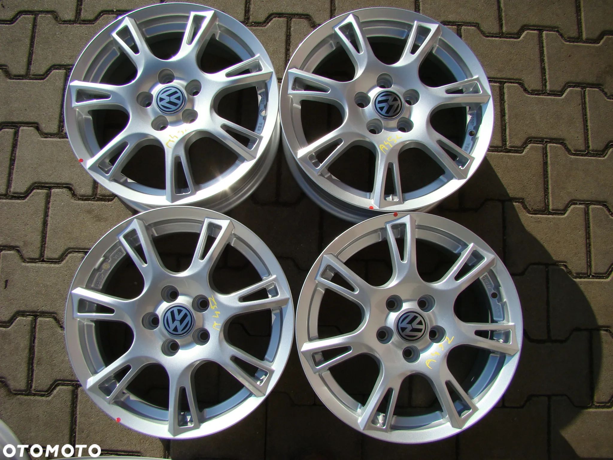a452 5x100 VW Polo Fox Golf IV New Beetle 6jx15 - 1