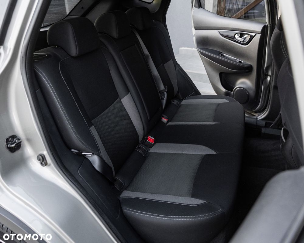 Nissan Qashqai 1.3 DIG-T DCT N-CONNECTA - 34