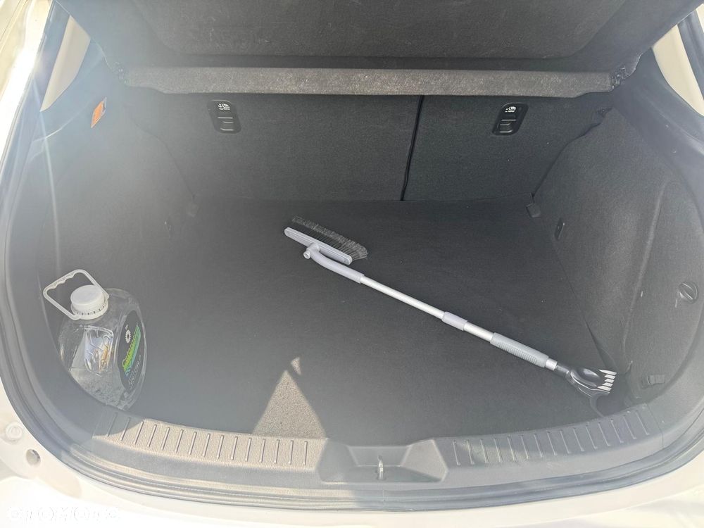 Mazda 3 SKYACTIV-G 120 Center-Line - 12