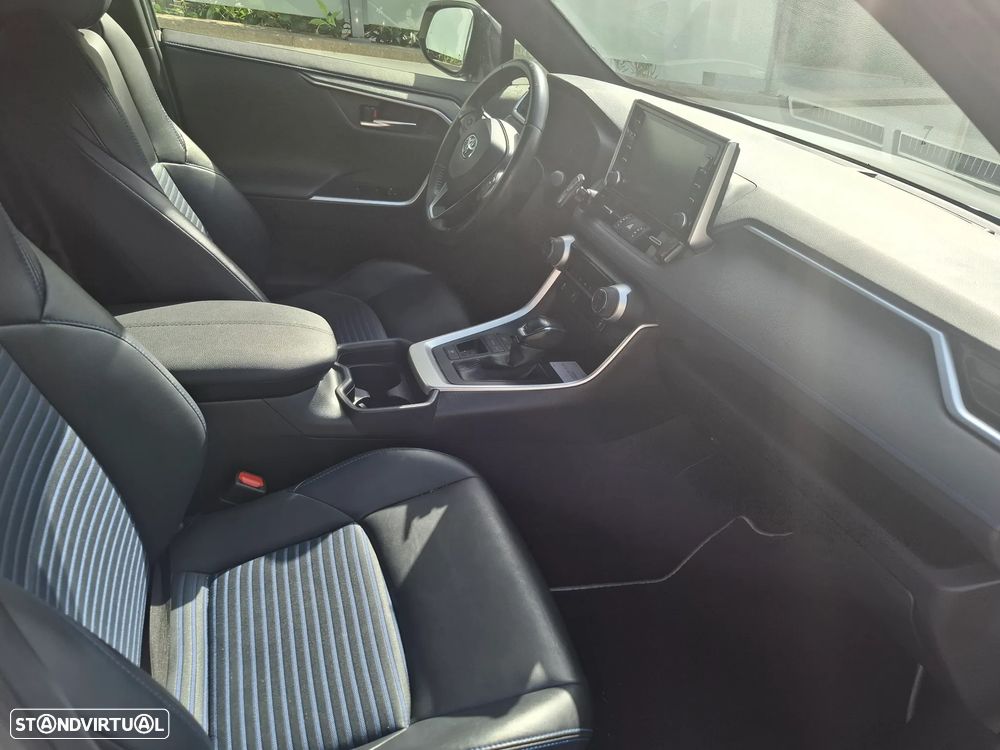 Toyota RAV4 2.5 HDF Square Collection - 9