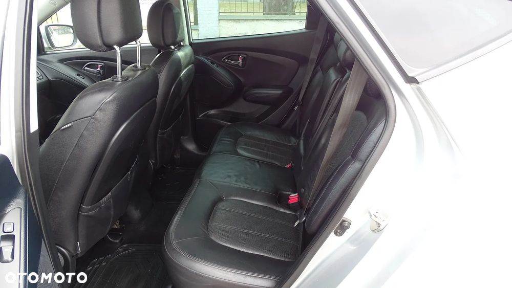 Hyundai ix35 1.7 CRDi 2WD blue Style - 14