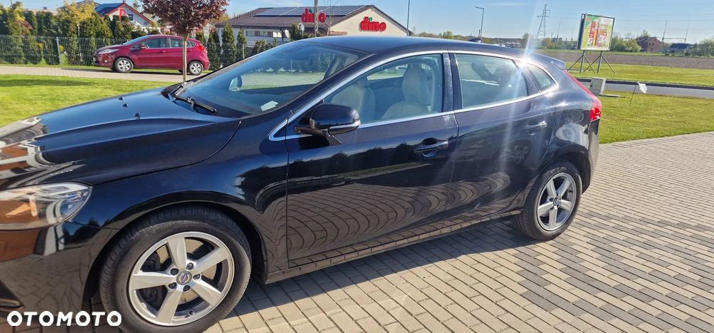 Volvo V40 D4 Summum - 2