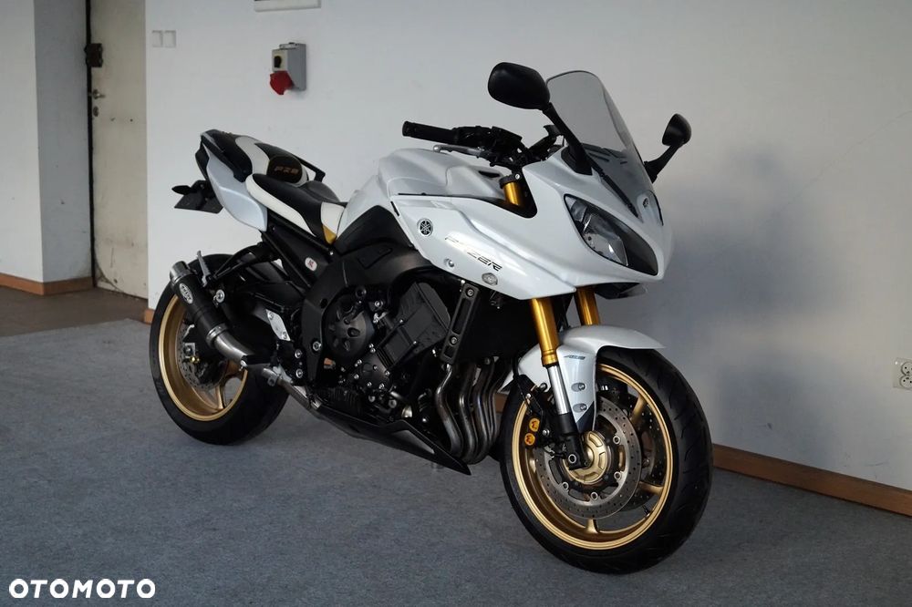 Yamaha FZ8 - 1