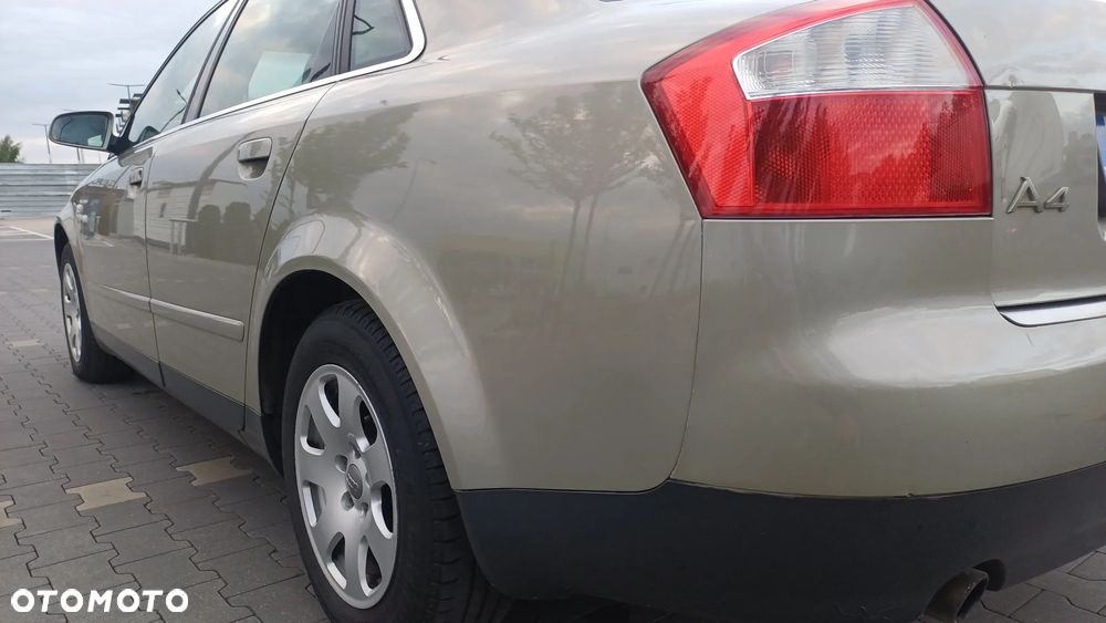 Audi A4 Limousine - 23