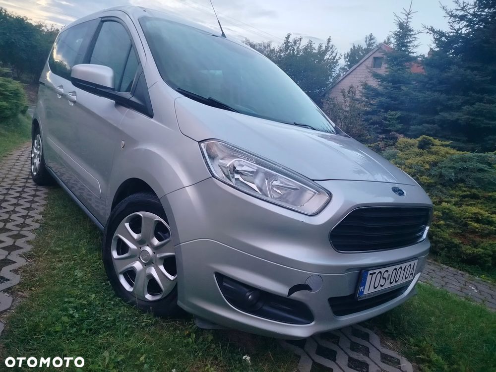 Ford Tourneo Courier 1.6 TDCi S&S Titanium - 9