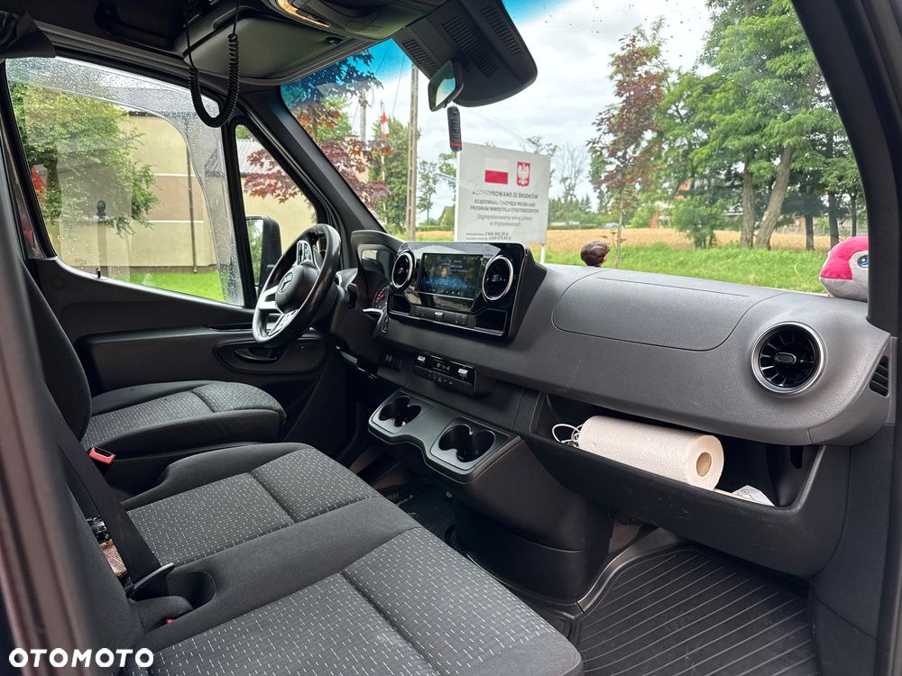 Mercedes-Benz SPRINTER - 13
