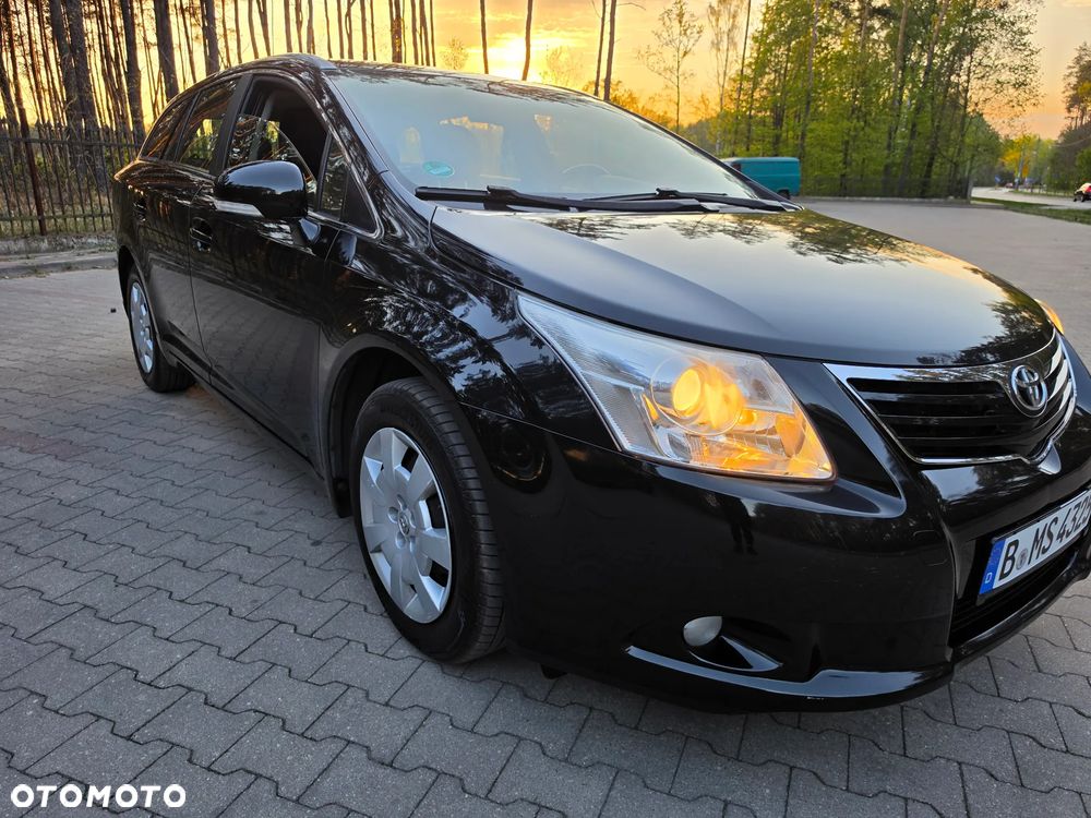 Toyota Avensis 1.8 Multidrive S Sol - 5