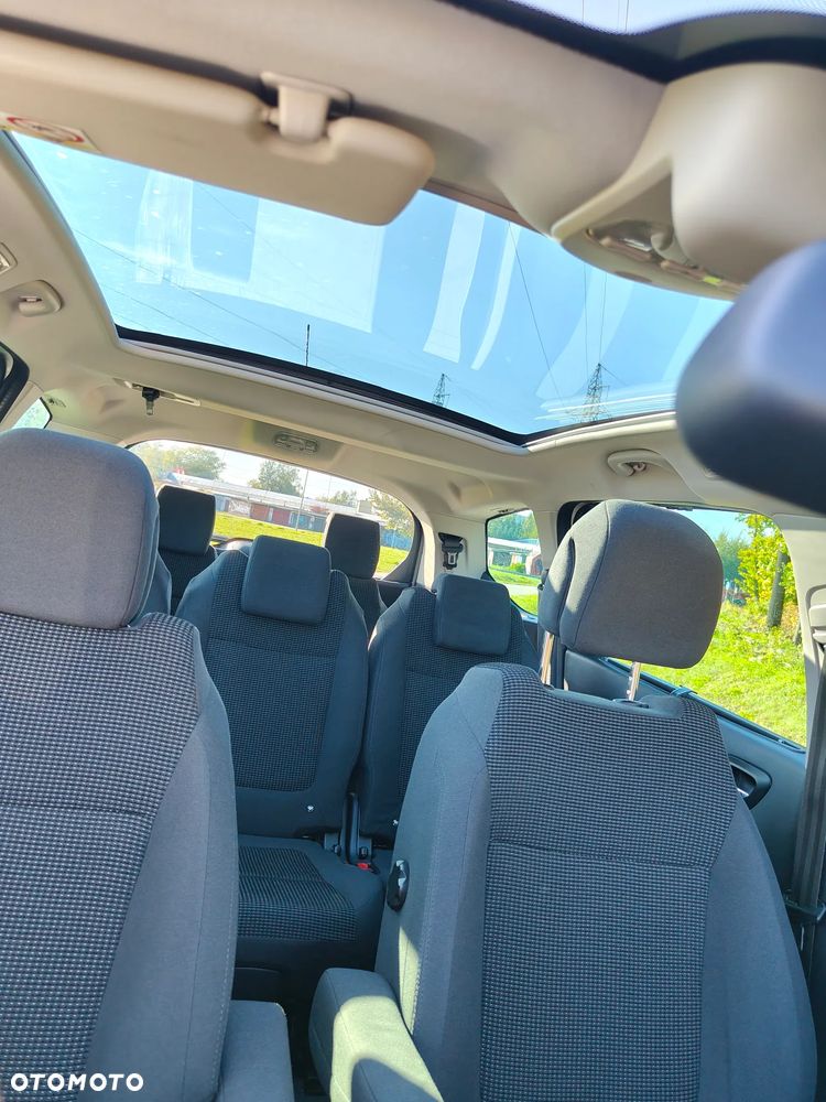 Peugeot 5008 - 15