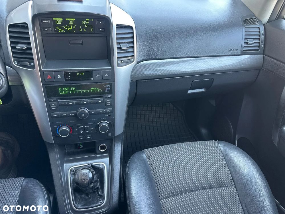 Chevrolet Captiva 2.4 LS - 15