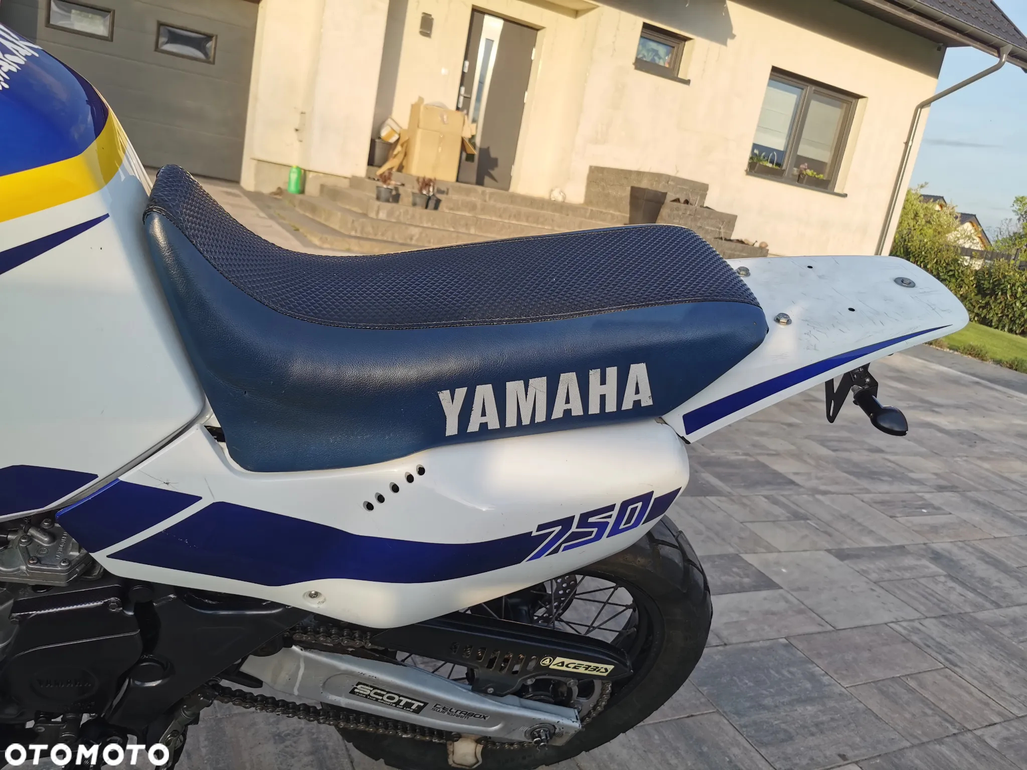 Yamaha XTZ - 8