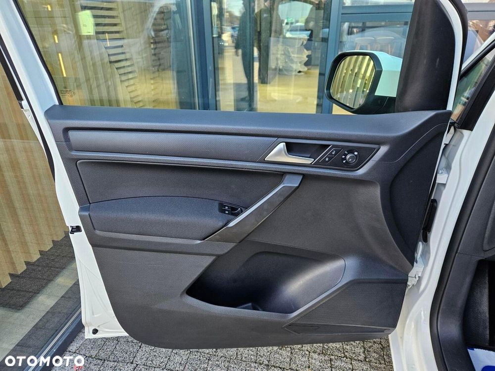 Volkswagen Caddy - 10