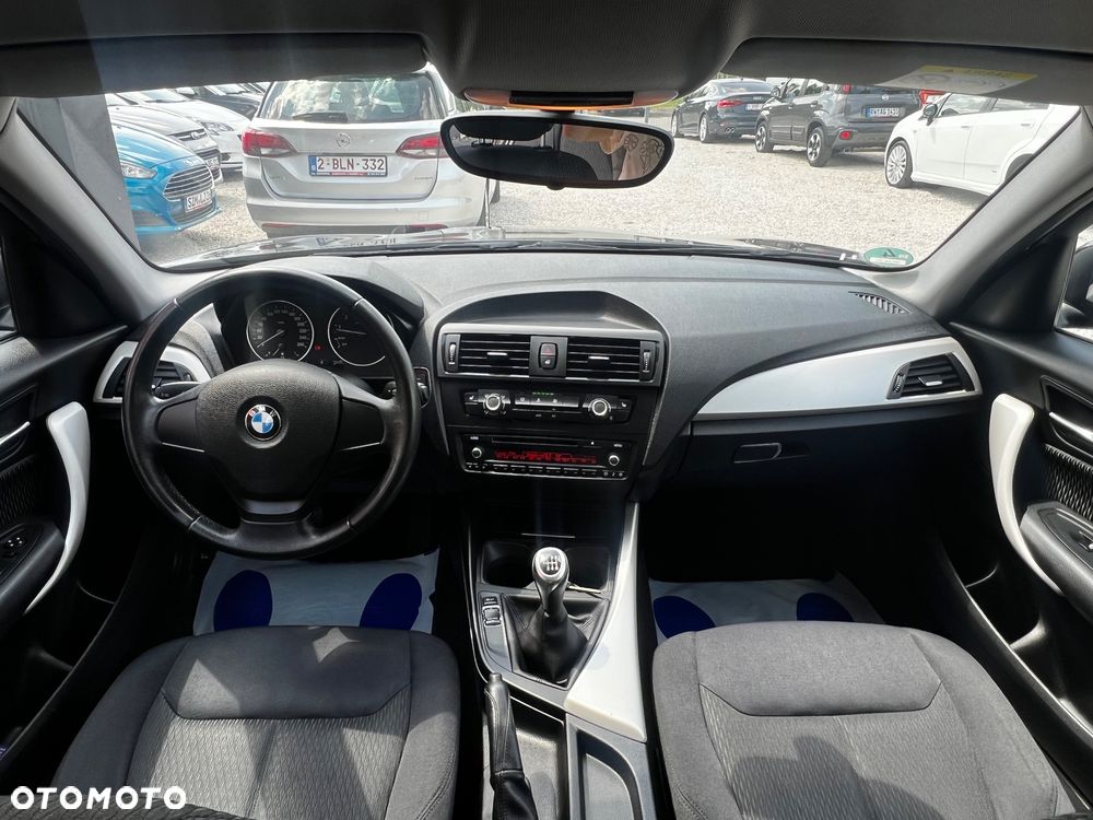 BMW Seria 1 116i - 6