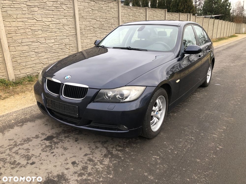 BMW Seria 3 320i - 10