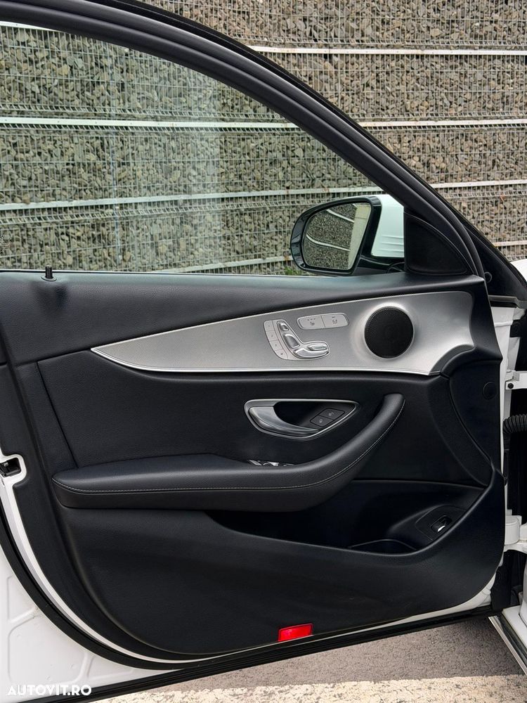 Mercedes-Benz E 220 d 9G-TRONIC - 25