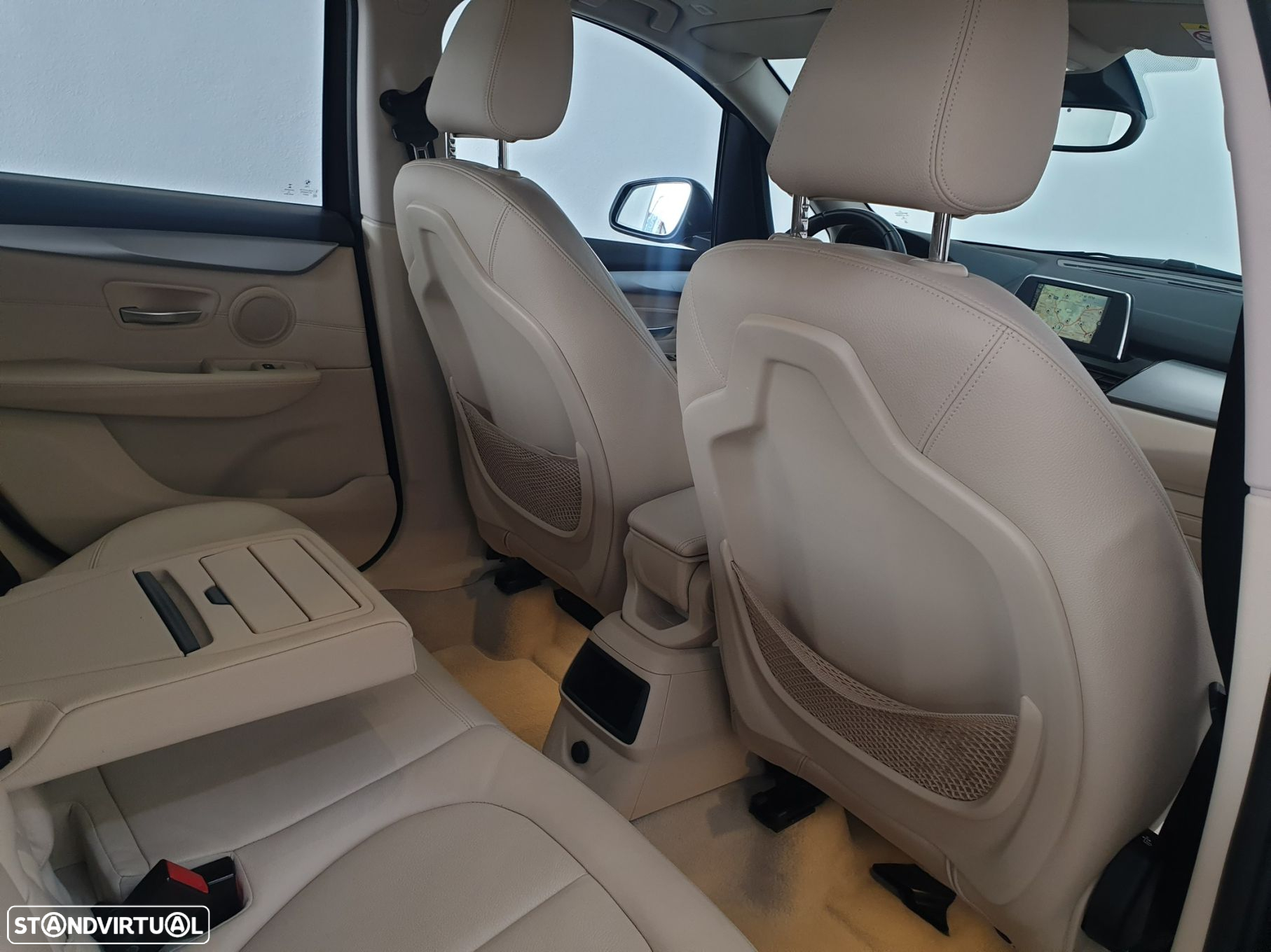 BMW 216 Active Tourer d - 28