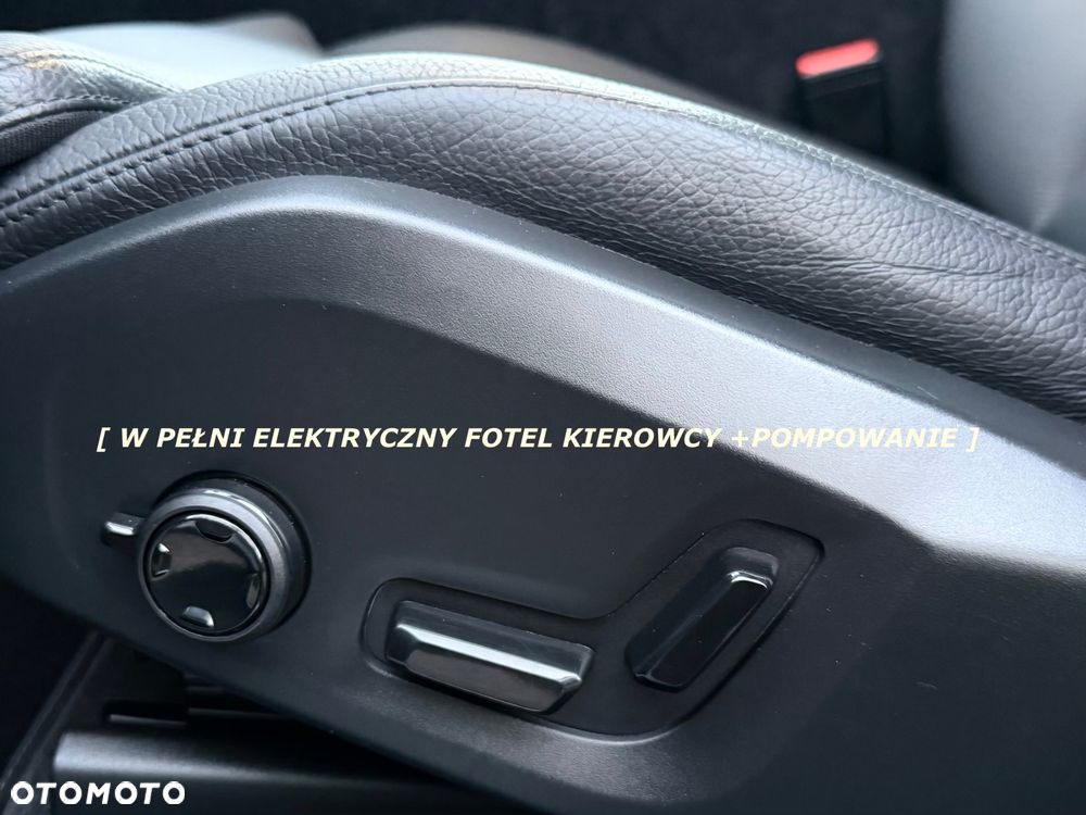 Volvo XC 60 B4 D AWD Plus Dark - 14