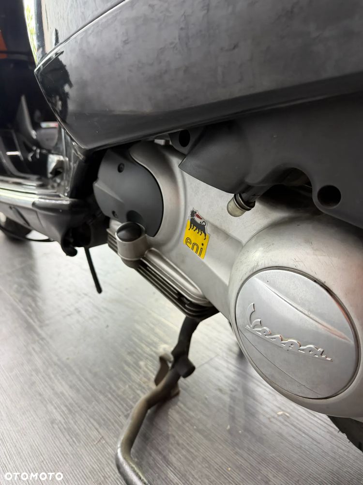Vespa GTS - 19