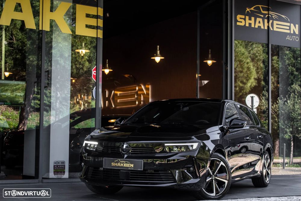 Opel Astra Sports Tourer 1.2 Turbo Auto GS Line - 1