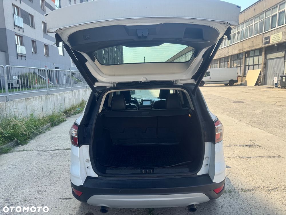 Ford Kuga 1.5 EcoBoost 4x4 Black & Silver - 31