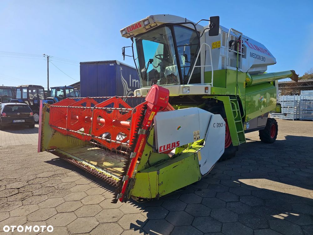 Claas Medion 310 - 10