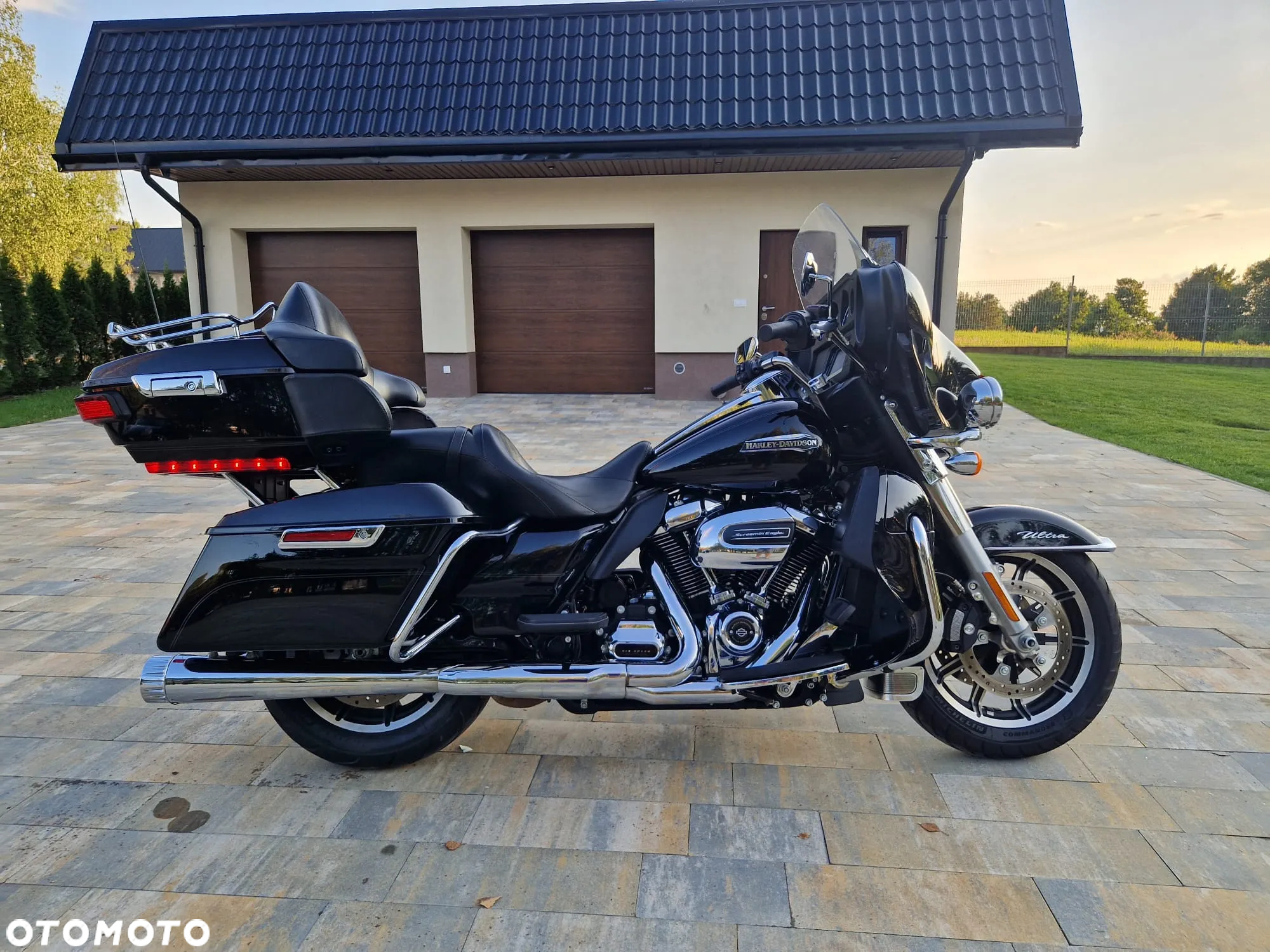 Harley-Davidson FLHTCU Ultra - 29
